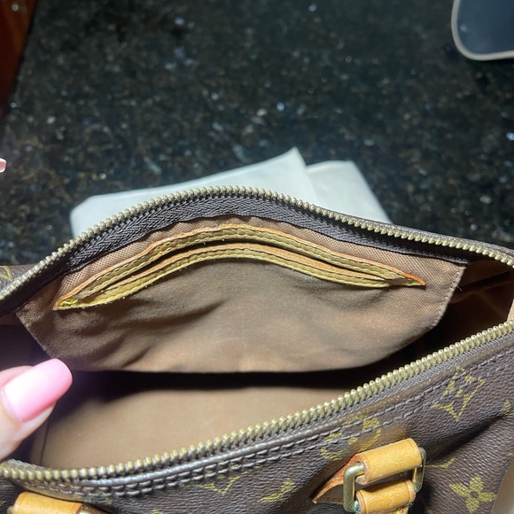 Authentic LV Speedy 25 in great condition, just how you see it in the pictures. - Picture 8 of 14